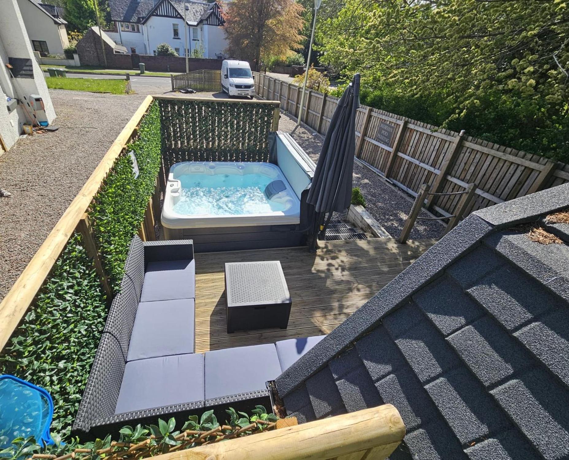 Morvan Pod & Hot Tub Форт-Уильям Экстерьер фото